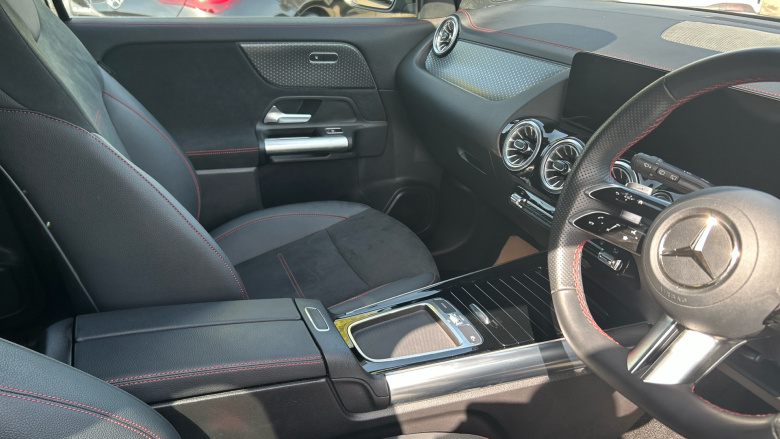 Mercedes-Benz Eqa 350 4M 215kW AMG Line Executive 66.5kWh 5dr At Electric Hatchback